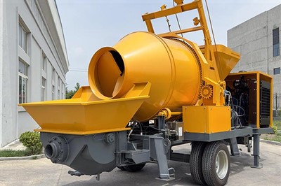 Pompa do betoniarki z silnikiem Diesla